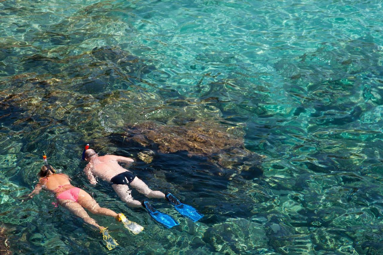 Bj Cala Morlanda Estudios (Adults Only) S'Illot Kültér fotó